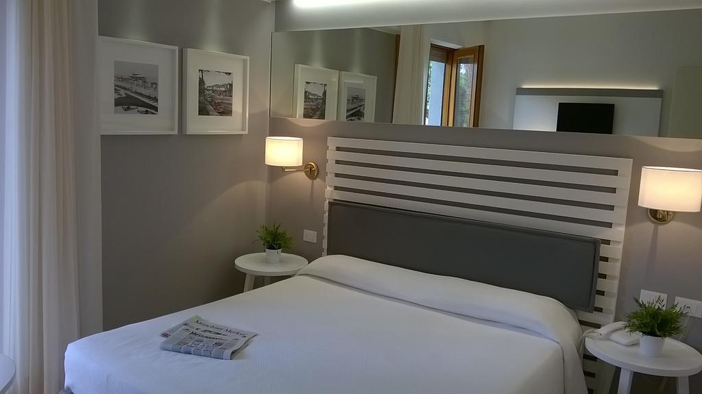 Suite Erica Lignano Hotel Lignano Sabbiadoro Exteriér fotografie