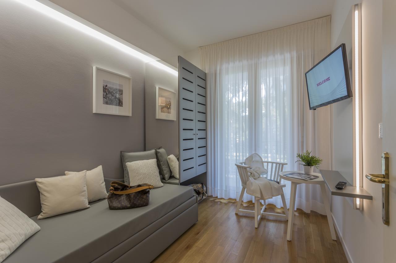 Suite Erica Lignano Hotel Lignano Sabbiadoro Exteriér fotografie